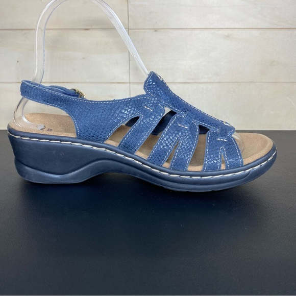 Clarks Lexi Marigold Sandals Blue Leather Women's Size 7.5 Shoes M Snakeskin - Picture 3 of 11
